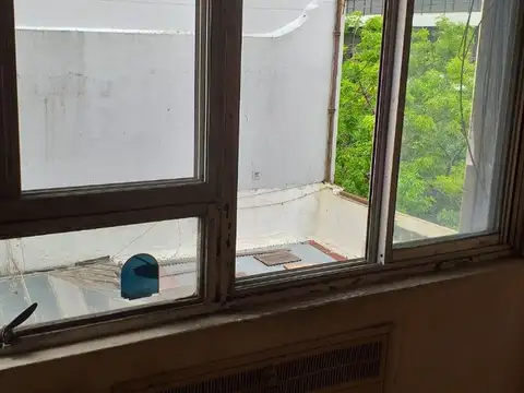 1 AMB  "CHICO" 23 M2. LATERAL. EDIFICIO STANDART/ECONÓMICO. TERMOTANQUE ELÉCTRICO. 