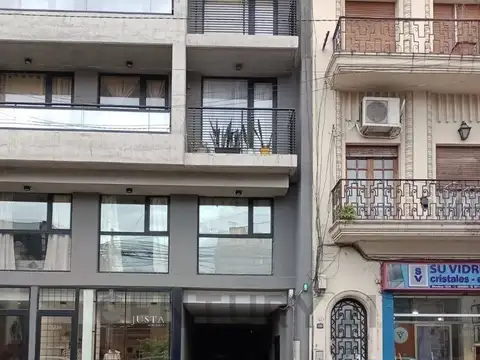 Vendo cochera a estrenar en PB