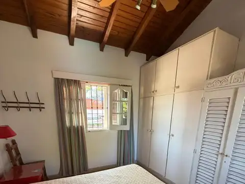 CF1336 - CASA EN VENTA - 3 DORMITORIOS - AV. STA. CATALINA Y LÓPEZ Y PLANES