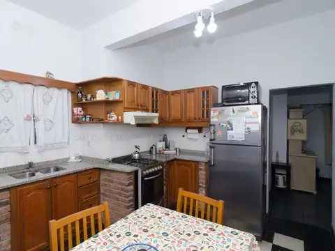 PH EN VENTA 4 AMB LOMAS DEL MIRADOR ACEPTA PERMUTA