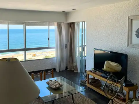 Departamento en Venta en Playa Brava, USD 195.000