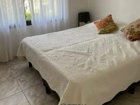 Casa en Venta con 4 cocheras
