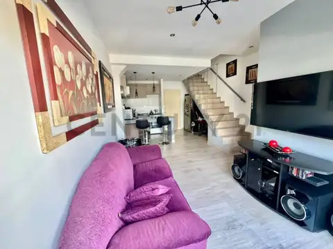 Depto Tipo Casa en Venta de 2 ambientes