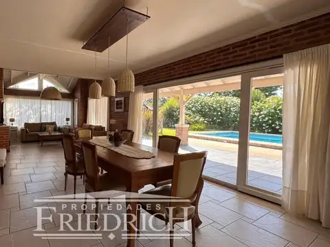 Casa en venta - Country Club Banco Provincia