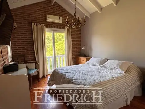 Casa 4 ambientes con 4 baños