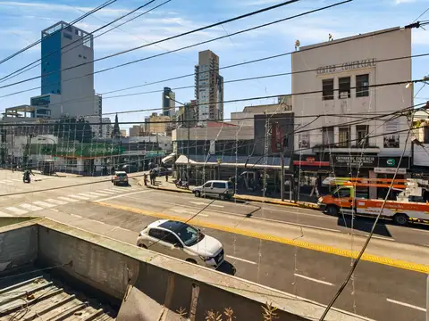 Avenida Adolfo Alsina 600