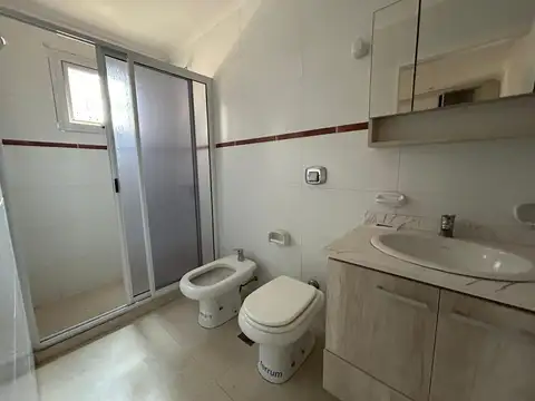 Departamento en Alquiler con 1 cocheras