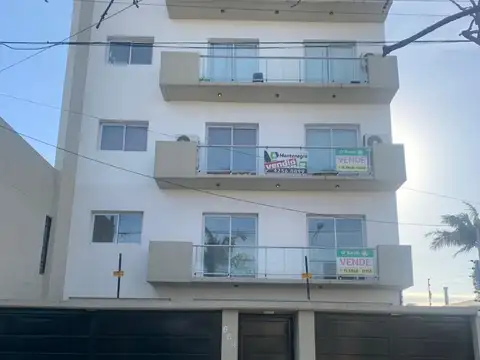 Departamento en Alquiler de 3 ambientes en el centro de Berazategui