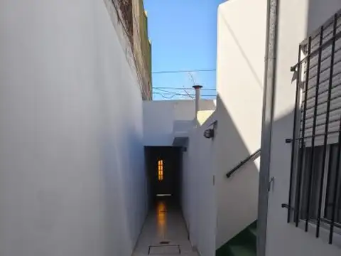 rivadavia 2611 , Piso 0