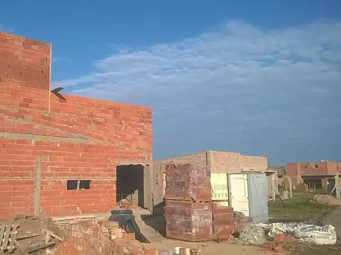 Avenida Los Quinteros 3400