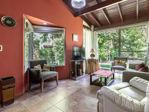 Parque Barrio Los Troncos  - La lonja -  Pilar