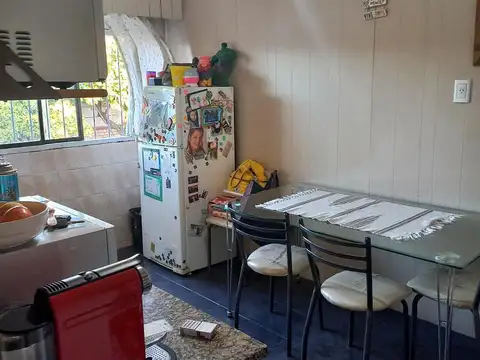 Casa 7 ambientes con 3 baños