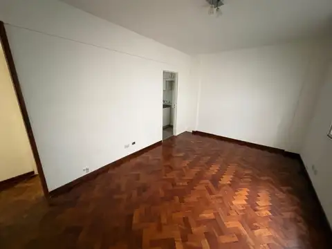 Departamento en Alquiler en Colegiales, $ 650.000