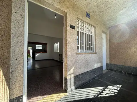 Casa en Alquiler en Ludueña, $ 600.000