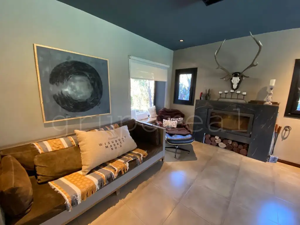 Casa - 260  m² Cubierta | 750  m² Terreno