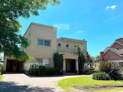 Casa en Alquiler en Campos De Alvarez, USD 2.200