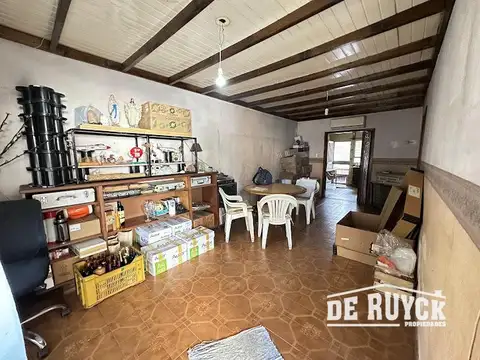 Casa en Venta con 5 cocheras
