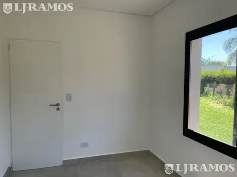 Casa en Venta en El Cantón - Barrio Islas, USD 245.000