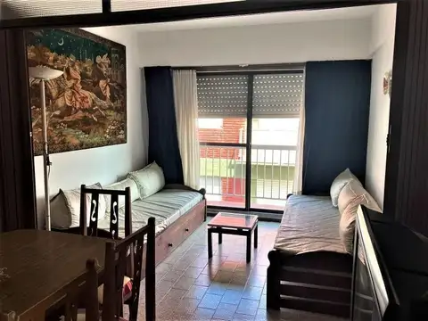 DEPARTAMENTO 2 AMBIENTES(Apto 5 Personas)PISO:6 DPTO: I.Gas natural.