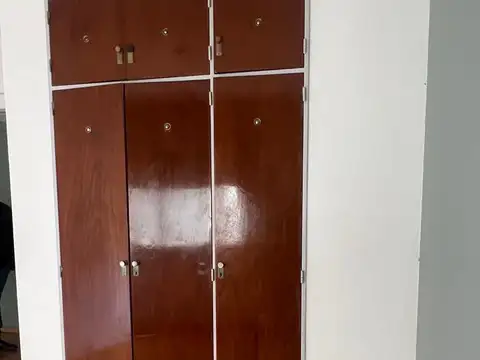 Treinta Y Tres Orient 1000, Piso 1