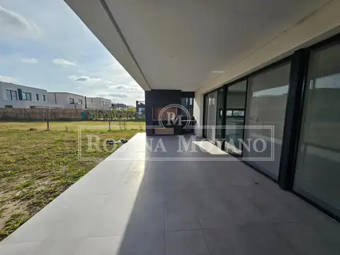 Casa en Venta en Vila Marina II, USD 345.000