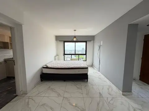 VENTA MONOAMBIENTE AMPLIO RECICLADO MARAL 48