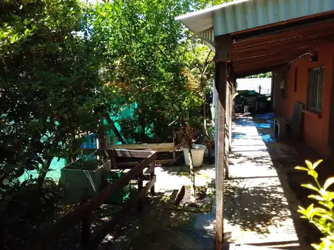 Casa en Venta con 4 cocheras