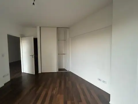 Departamento en Venta en Cid Campeador, USD 110.000