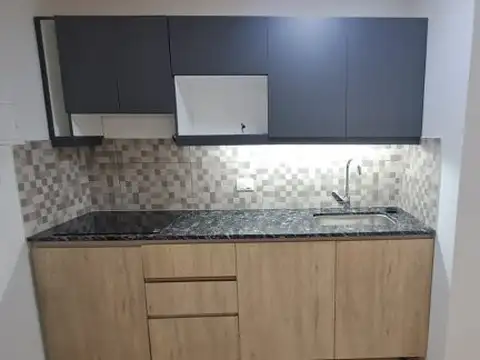 Oficina 3 ambientes con 1 baño