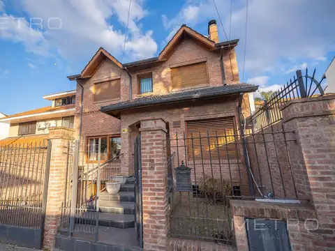 Casa en venta 6 ambientes en Martinez San Isidro