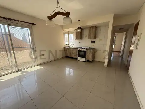 VENTA DEPARTAMENTO 2 AMBIENTES CON BALCON EN LANÚS