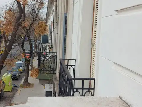 Depto Tipo Casa en Venta 50 años