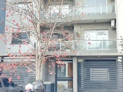 VENTA COCHERA DESCUBIERTA EN LOMAS DEL MIRADOR