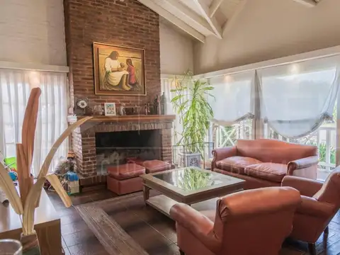 Hermosa casa en venta - El Rodal