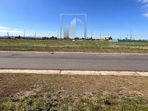 LOTE RESIDENCIAL - PAMPAS DE MANANTIALES