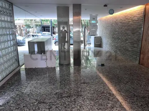 SENILLOSA 300, Piso 0