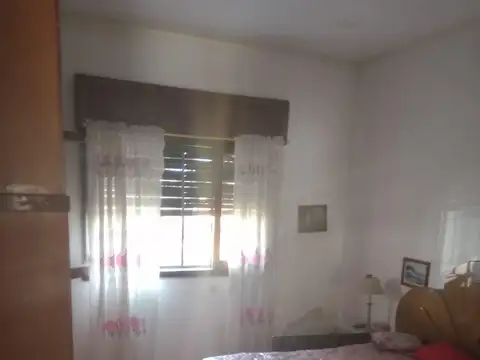 PRECIO OPORTUNIDAD - CASA 3 AMB. A RECICLAR