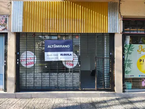 Local en Alquiler  en Villa Ballester- - Frente a  Hospital Marengo