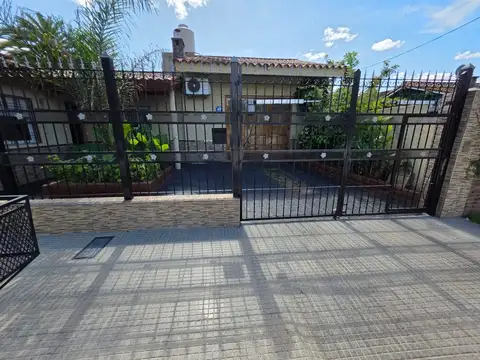 Casa en Venta en Ciudad Evita, USD 222.000