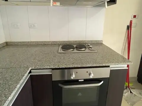 Defensa 1200, Piso 5