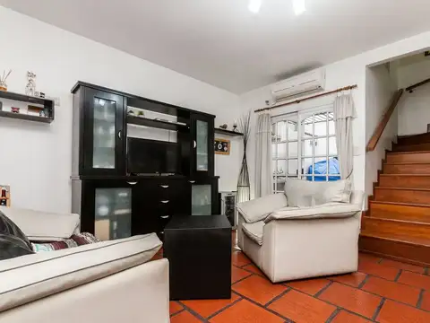 Depto Tipo Casa en Venta con 1 cocheras