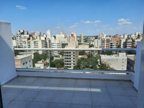 1 De Mayo 1500, Piso 12