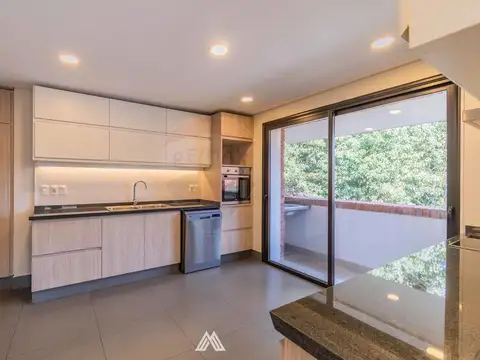 Departamento 5 ambientes con 4 baños