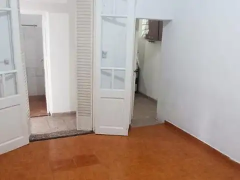 PH - Echesortu- Pasillo - Patio - Interno -Universidad