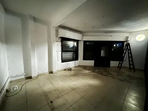 Local en Venta en Olivos Maipú/Uzal, USD 150.000