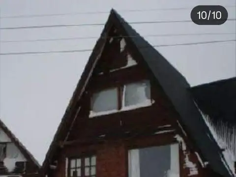 Casa 10 ambientes con 5 baños