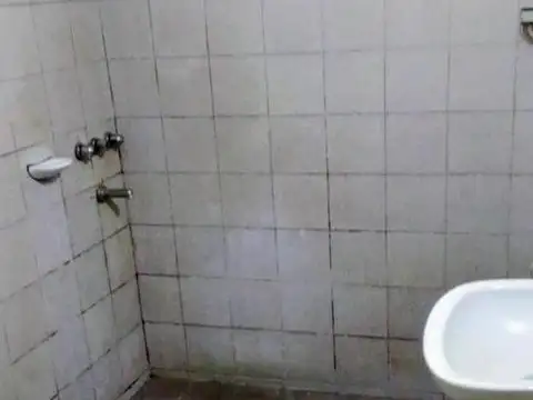 ALQULER CASA BARRIO EMPALME