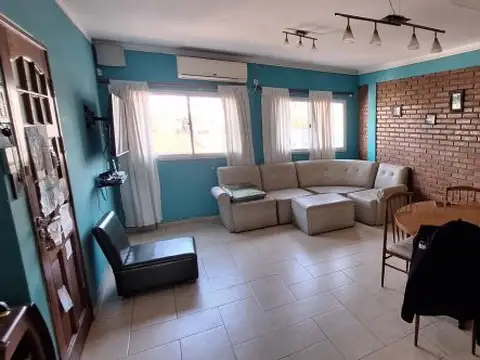 CASA PLANTA ALTA 3 DORMITORIOS EN ARROYITO