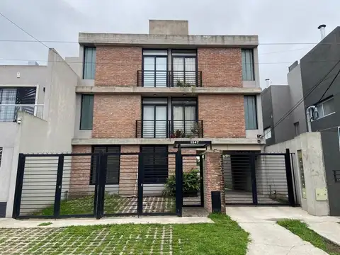 Dúplex "Complejo Pueyrredón" - 2 ambientes- Ituzaingó norte