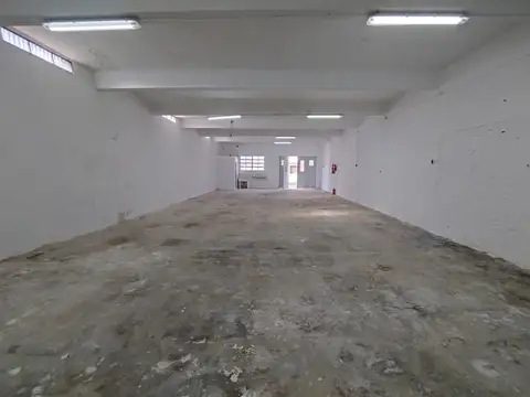 Galpon en Venta 8,66  mts Frente